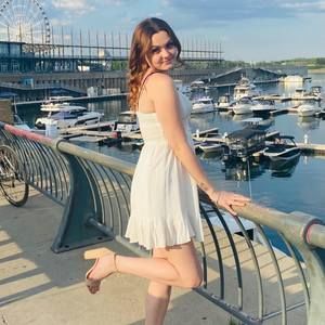 Meet your Posher, Sarah